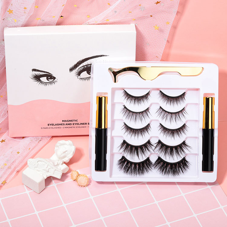 Proč jsou Ghost Lashes trendy?