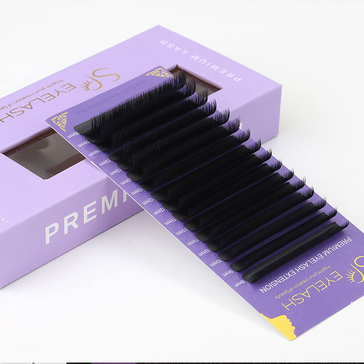 Proč jsou ruské objemové řasy tak oblíbené?